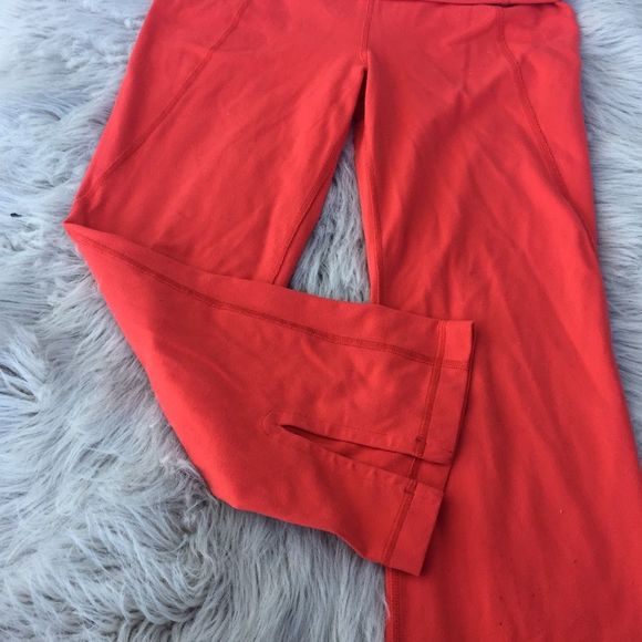 Lululemon crop pants red - Picture 3 of 3